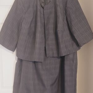 Women's 2 piece dress suit with bolero jacket